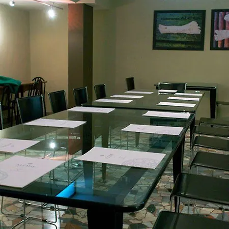 Отель Ristorante Alcide Поджибонси