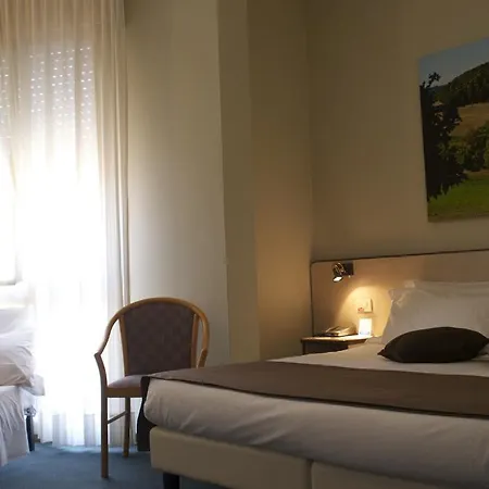 Hotel Ristorante Alcide 4*
